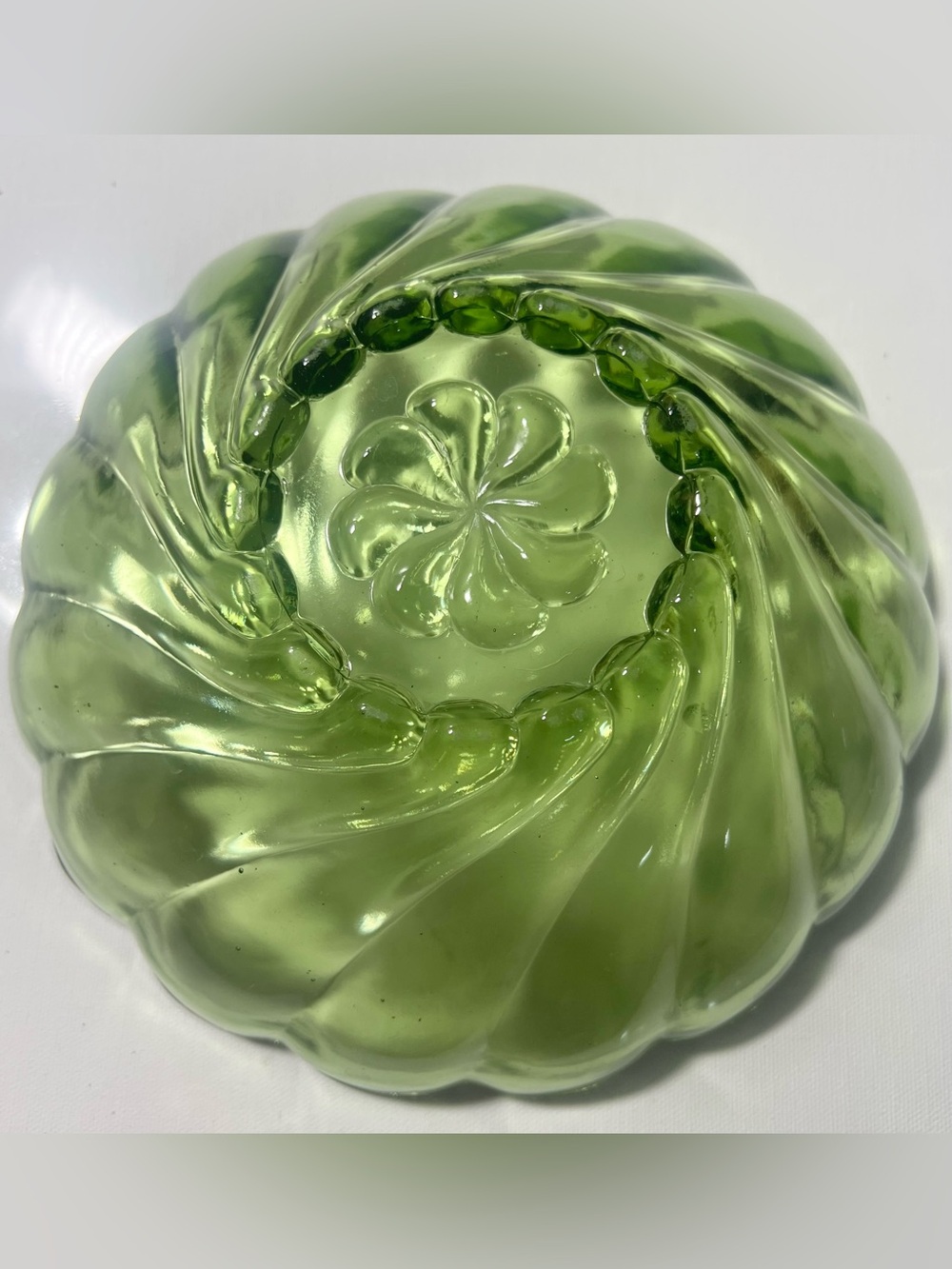 VTG Hazel  Atlas Green Swirl Depression Glass Decorative Bowl - Home Art
